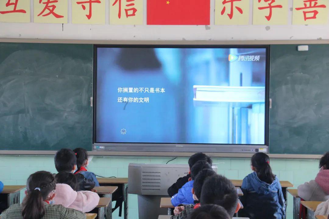 逃离沙漠建筑